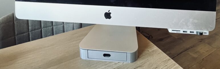 Поставка за iMac 27" с място за съхранение
