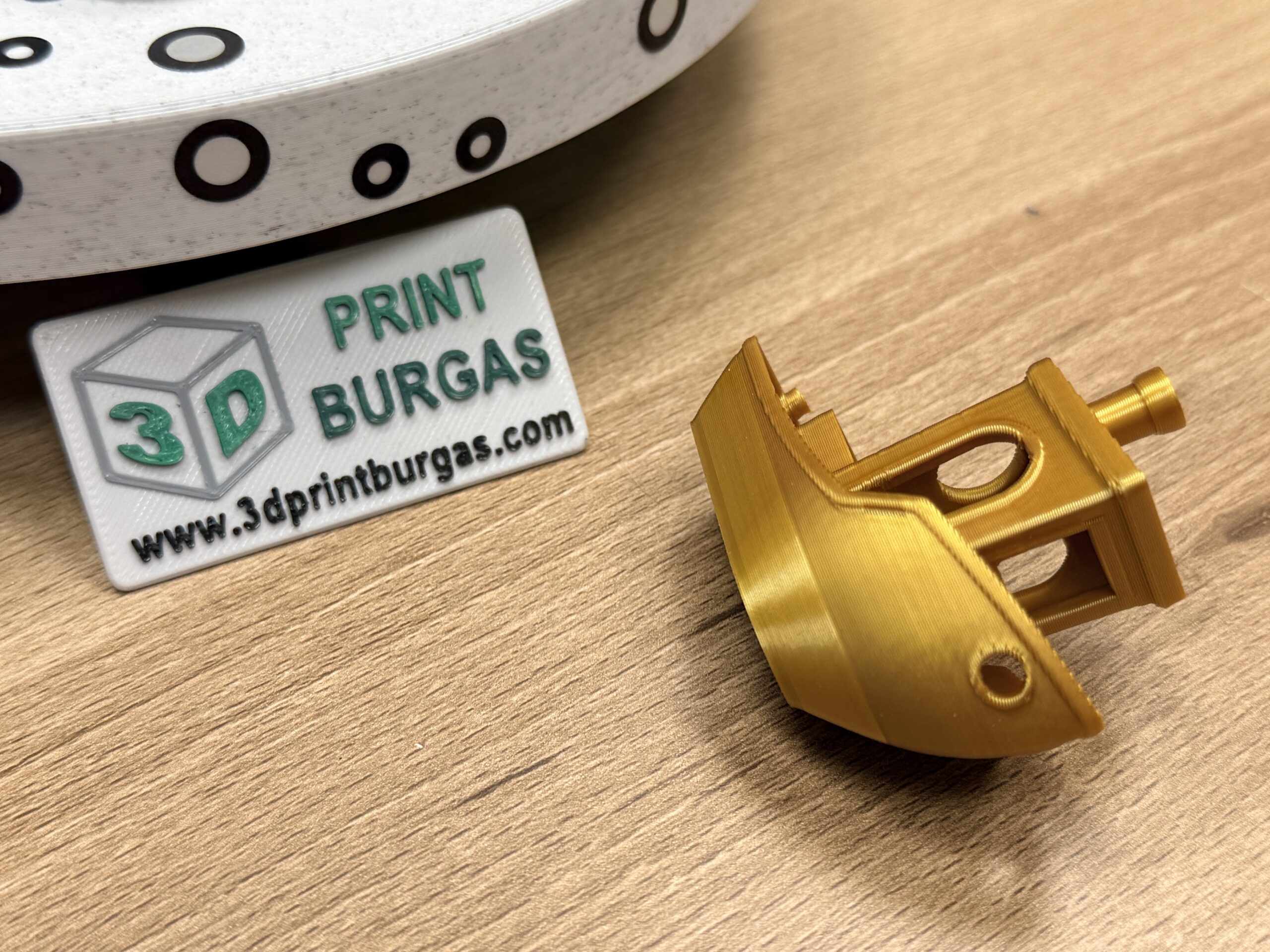 матов и гланцов 3D печат с един и същ филамент при различна скорост